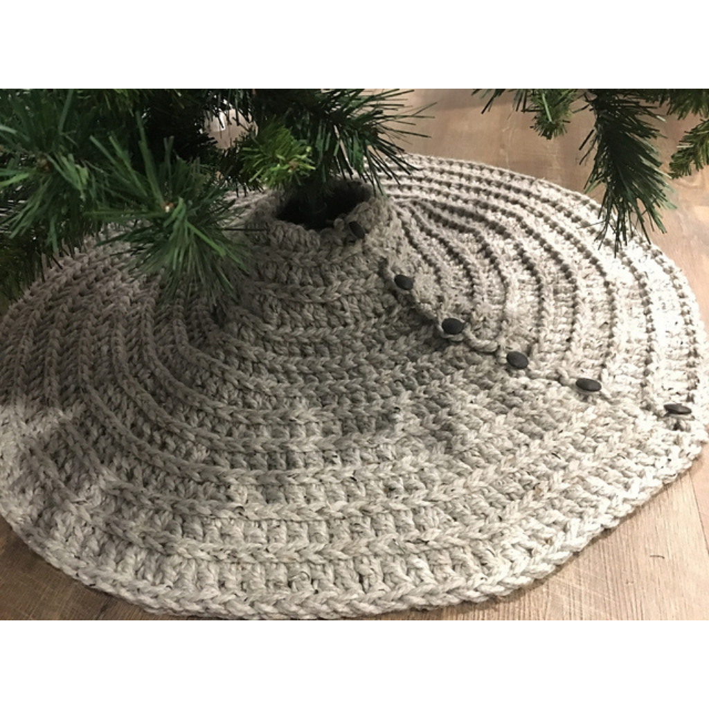Untitled design - 2026-03-25T173434.596 Crochet And Hand Knitted Christmas Tree Skirt - Image 1